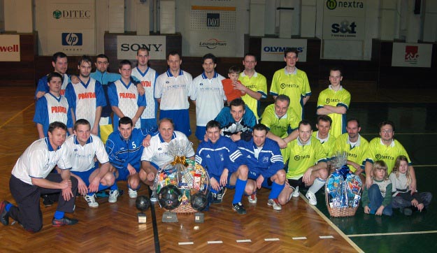 [lang:en]First three teams[lang:sk]Prv� tri t�my